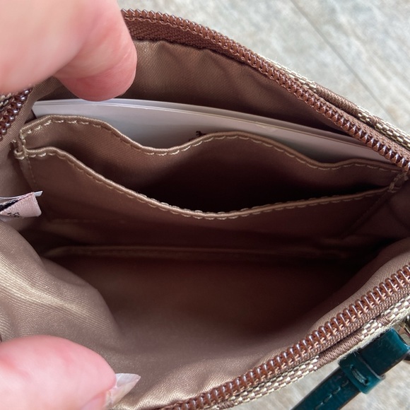 NWT Coach F51775 Park Signature Small Wristlet Bag in Khaki/Lagoon - Picture 4 of 9